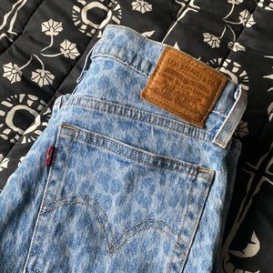 Levi’s Wedgie Straight